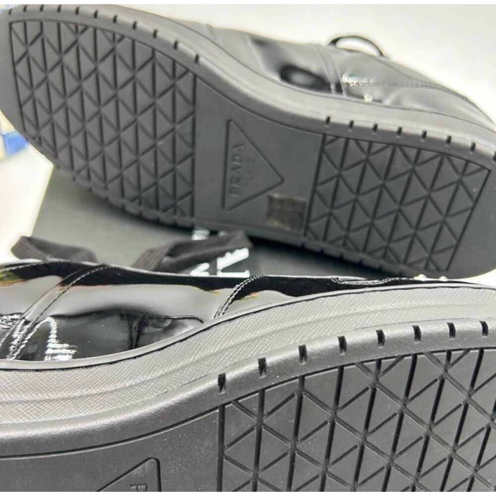 Men's Prada downtown patent leather triangle logo sneakers size 9, made in Italy - Picture 12 of 12